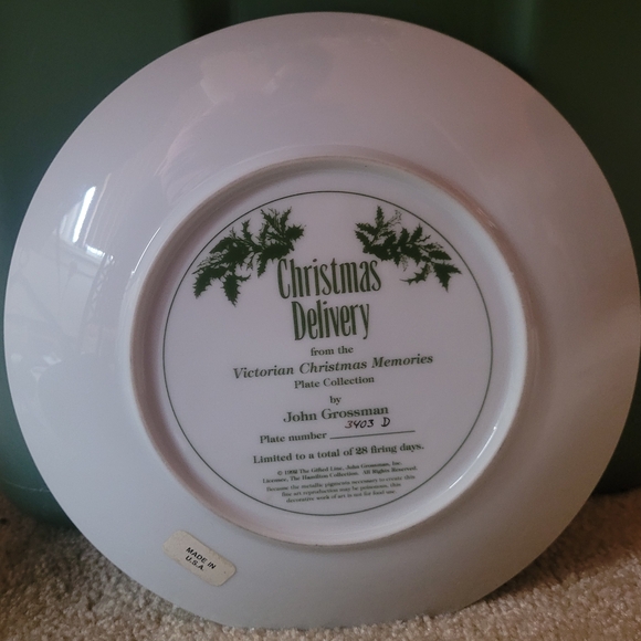 Set Of 2 Victorian Christmas Memories Plate Collection - Picture 4 of 4